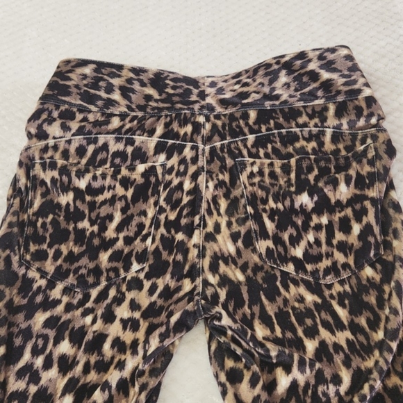 SEVEN7 VELOUR LEGGING CHEETAH PRINT SIZE M NEW WITH TAGS - Picture 10 of 14